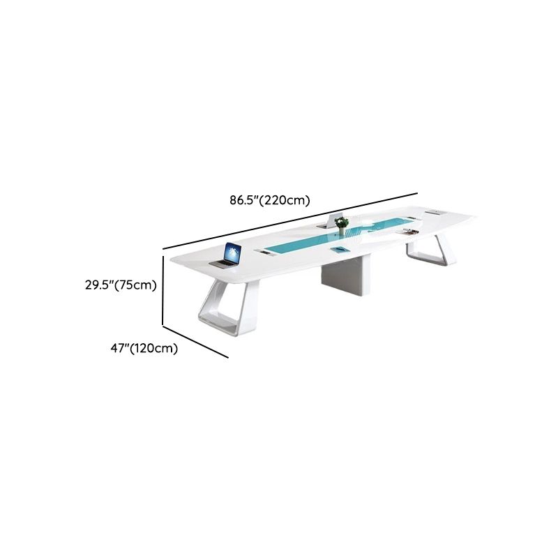 Meja Rapat Kantor Modern Finishing Glossy Premium