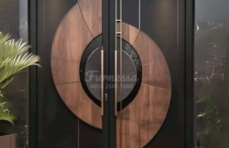 Pintu Kupu Tarung Kayu Jati Elegan untuk Rumah Premium