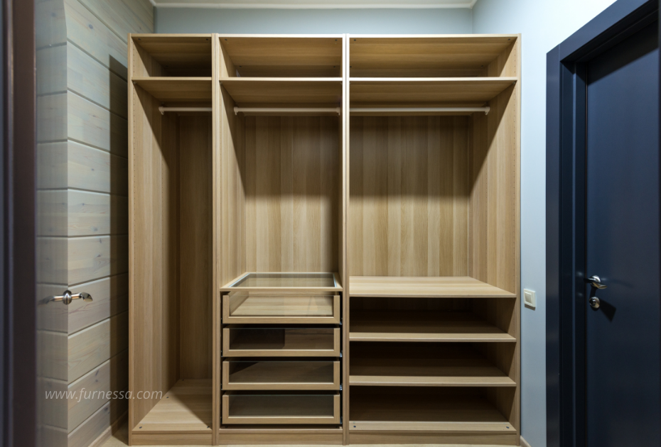 Inspirasi Lemari Pakaian Custom untuk Kamar Sempit