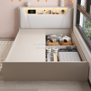 Tempat Tidur Pintar dengan Headboard Pengisi Daya