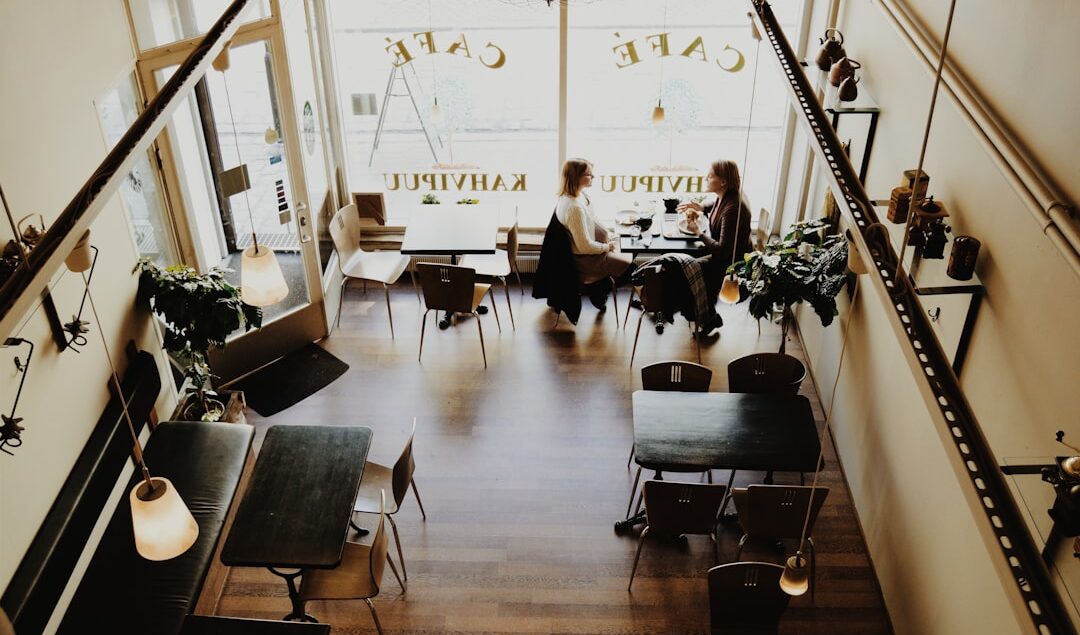 cara merawat furniture cafe agar tahan lama