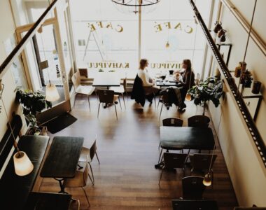 cara merawat furniture cafe agar tahan lama