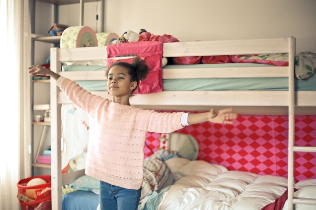 tips menggunakan bunk beds kustom untuk dua anak