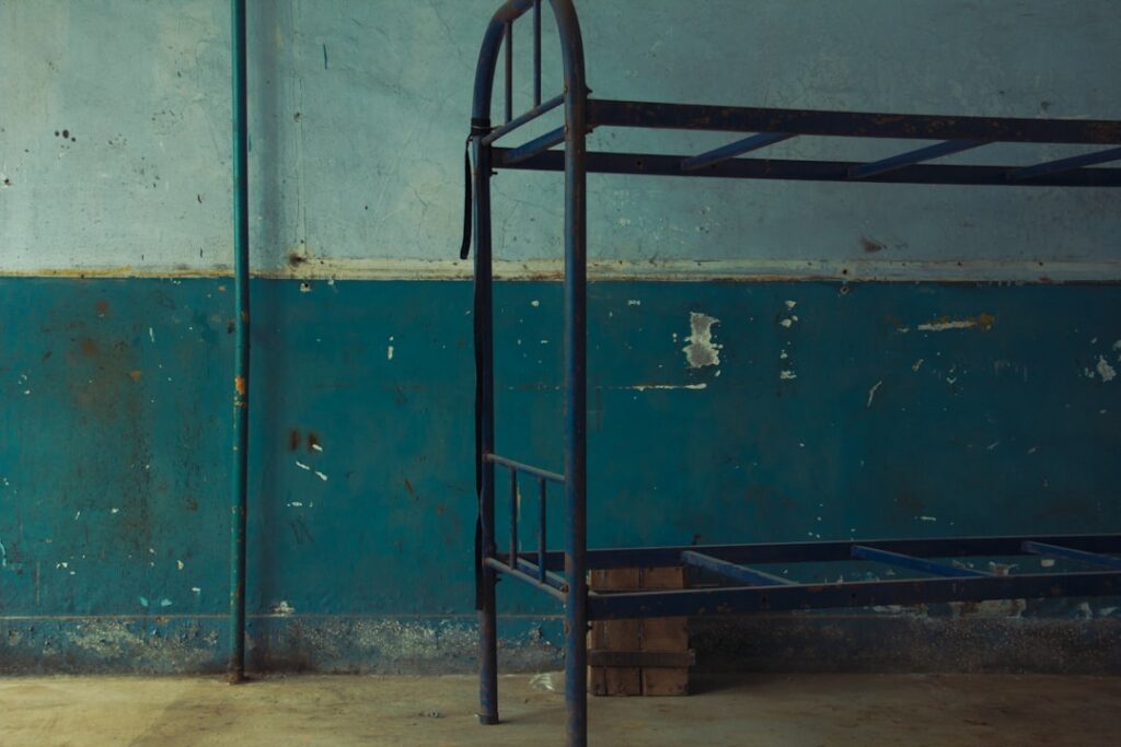 perbandingan kelebihan bunk beds kustom dan biasa