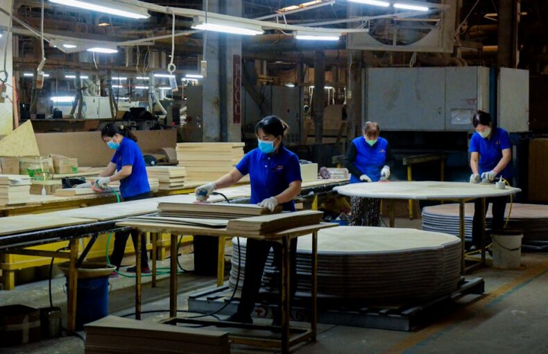 perbandingan blockboard dan multiplek untuk furniture