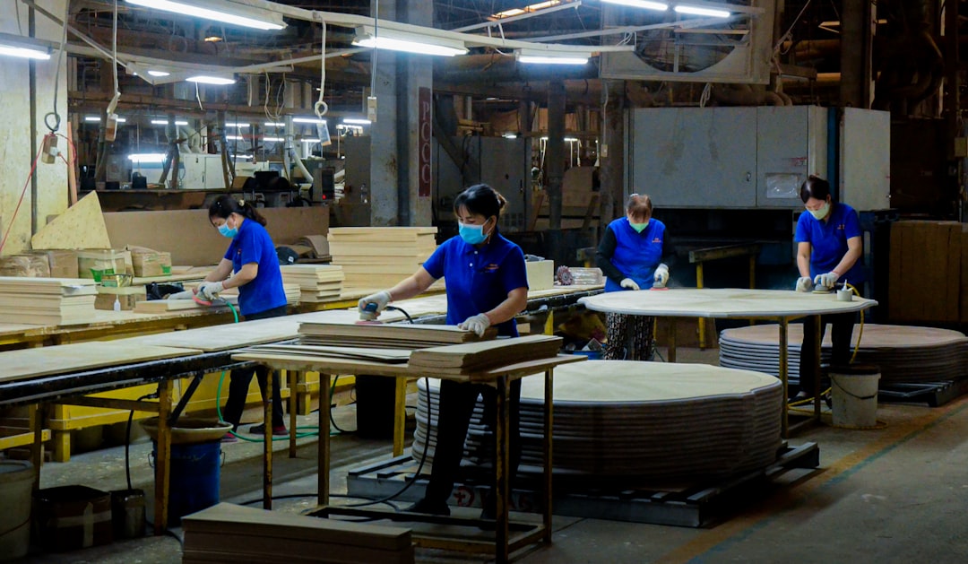 perbandingan blockboard dan multiplek untuk furniture