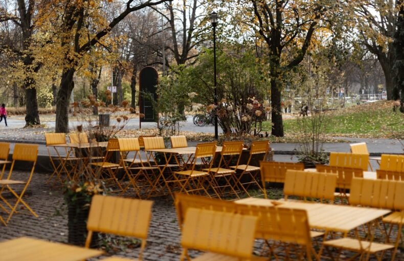 furniture cafe outdoor yang tahan lama