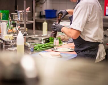 Hal yang Perlu Dipersiapkan Sebelum Memesan Kitchen Set Custom