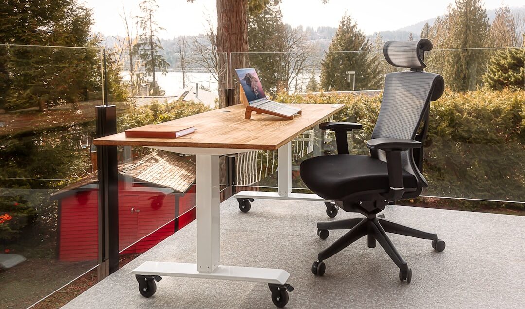 cara memilih furniture kantor yang ergonomis