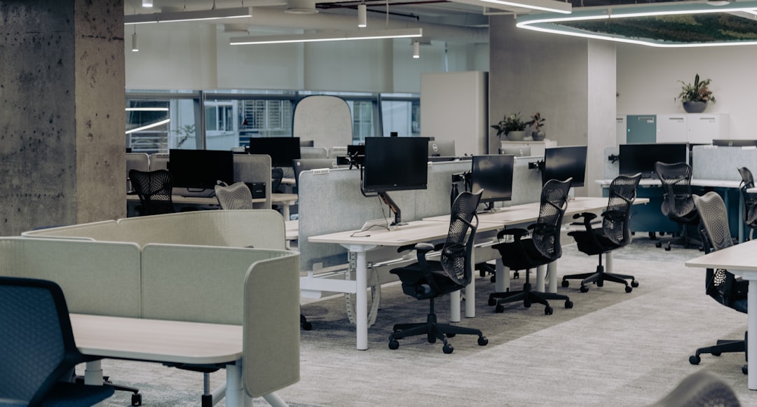 tips merawat furniture kantor agar awet
