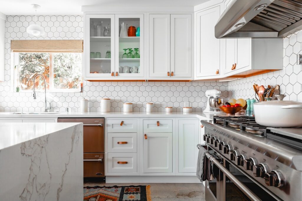 Cara Membaca Penawaran Harga Kitchen Set agar Tidak Salah Memilih