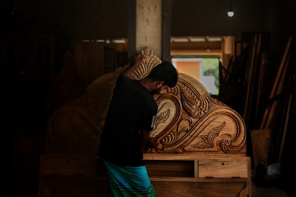 Finishing HPL untuk Furniture Custom: Kelebihan dan Pilihan Motif