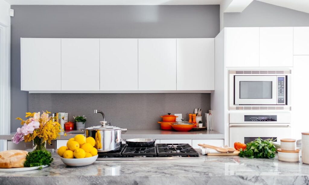 7 Material Kitchen Set yang Bagus dan Tahan Lama